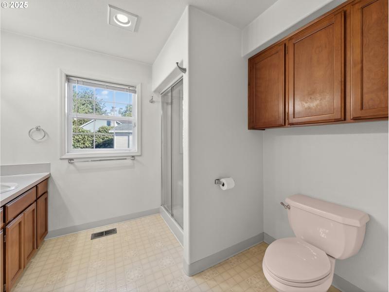 Owner's Suite Bathroom