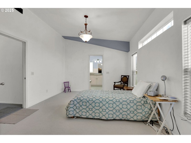 Bedroom, Owner's Suite