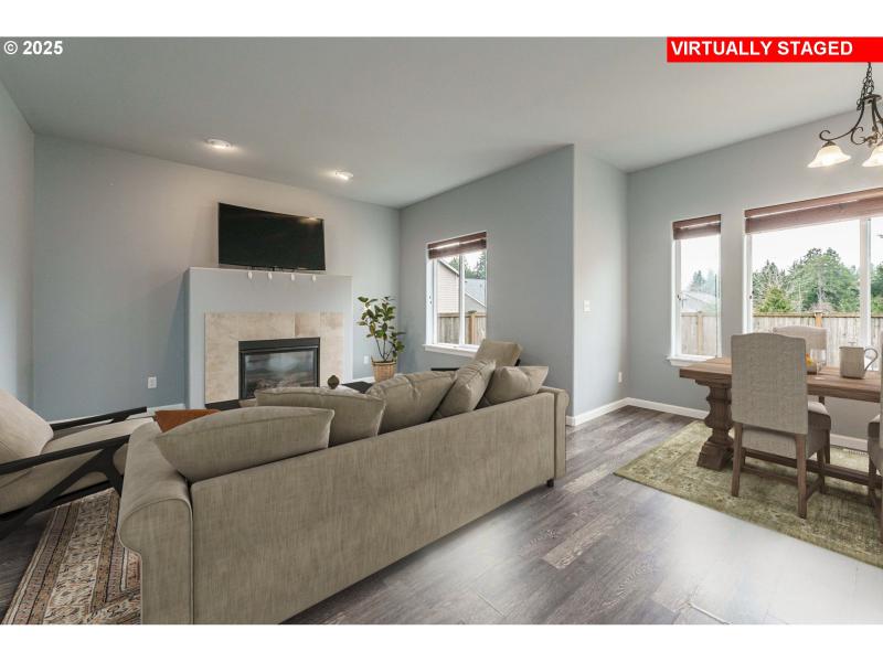 Living Room/Dining Room