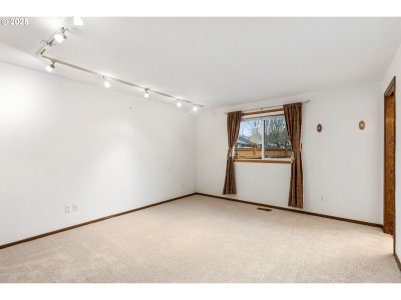 Bedroom, Owner's Suite