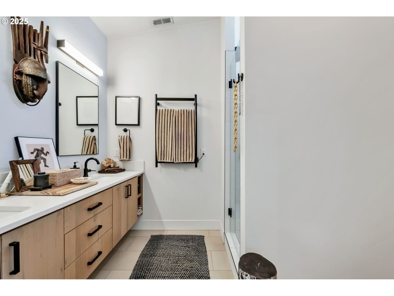 Owner's Suite Bathroom