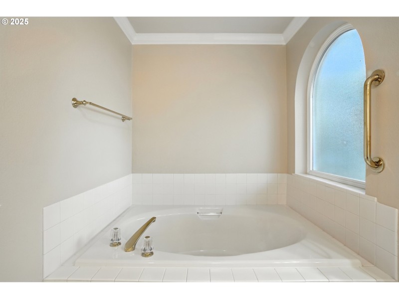 Owner's Suite Bathroom