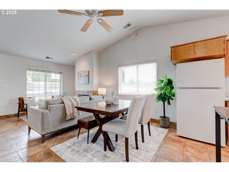 Living Room/Dining Room