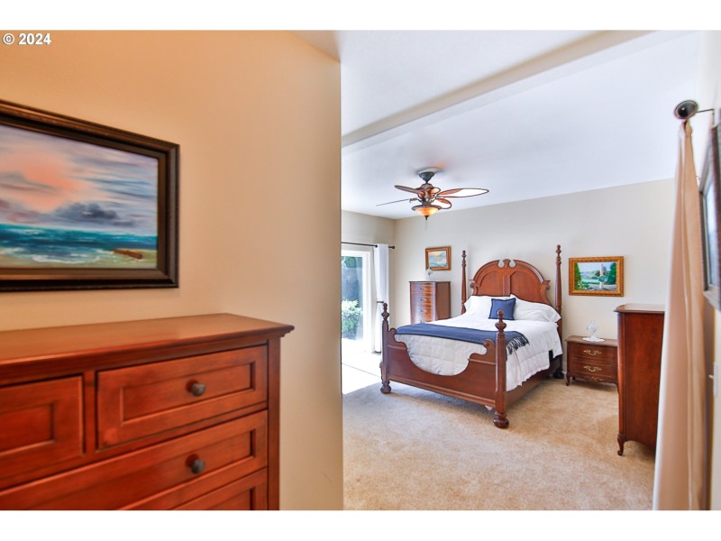 Bedroom, Owner's Suite