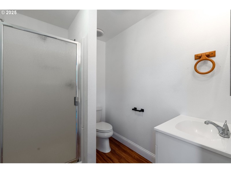 Bathroom, Attached