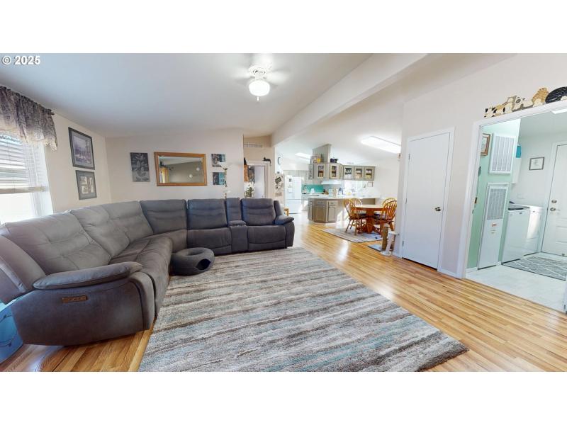 Living Room/Dining Room