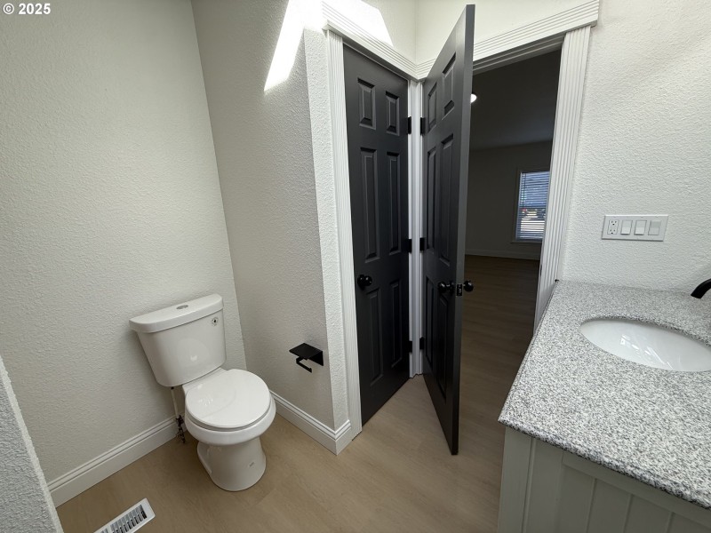 Bathroom, Attached