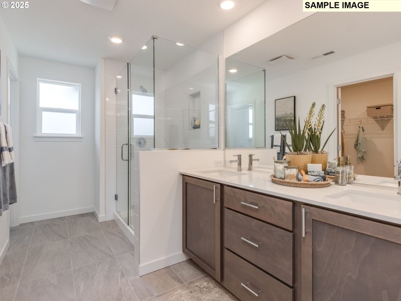 Owner's Suite Bathroom