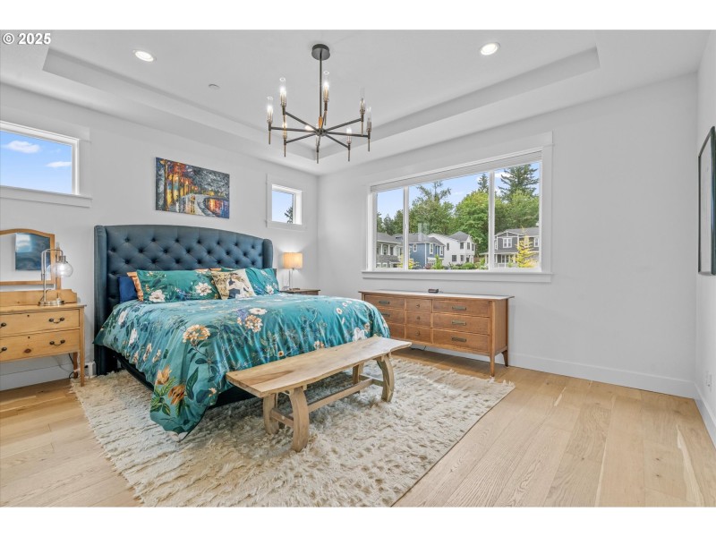 Bedroom, Primary