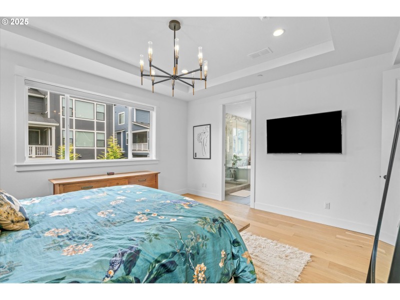Bedroom, Primary
