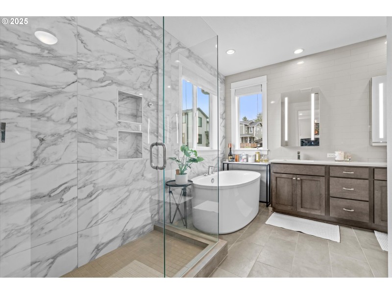 Bathroom, Attached