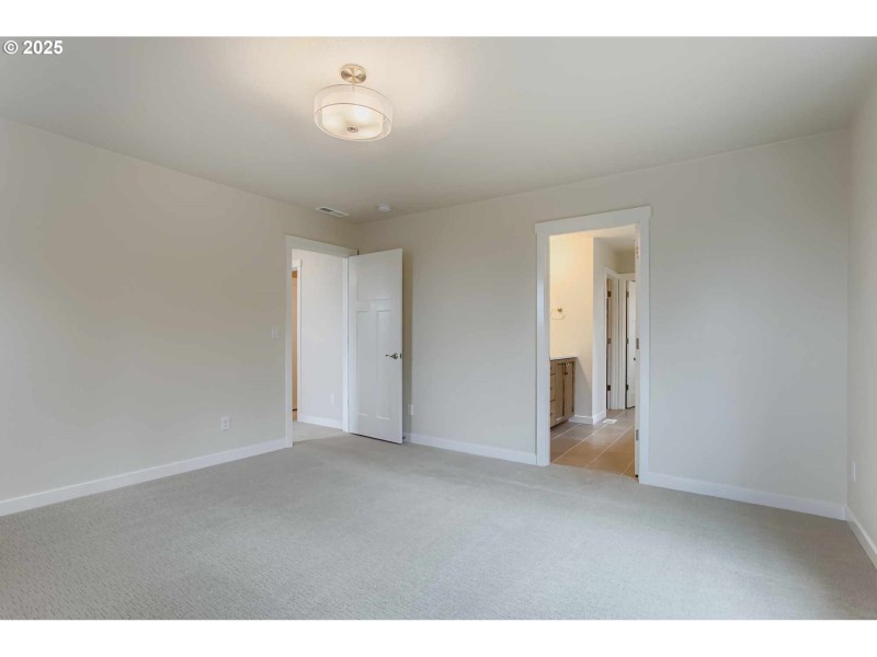 Bedroom, Owner's Suite