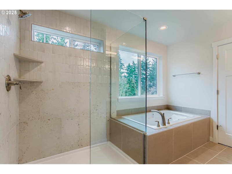 Bedroom, Owner's Suite