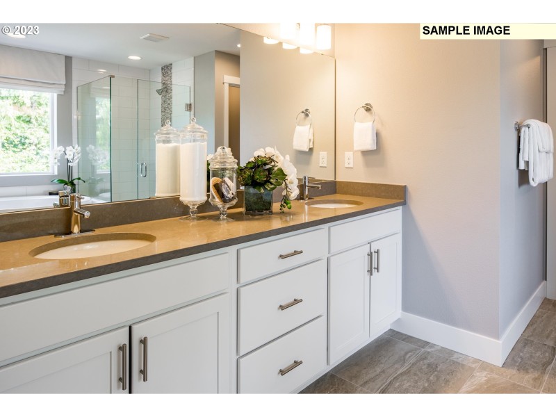 Owner's Suite Bathroom