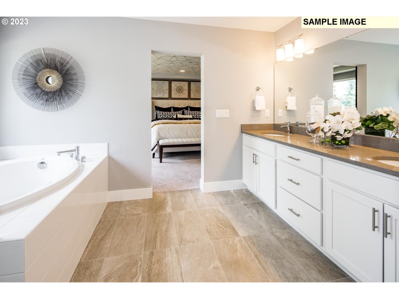 Owner's Suite Bathroom