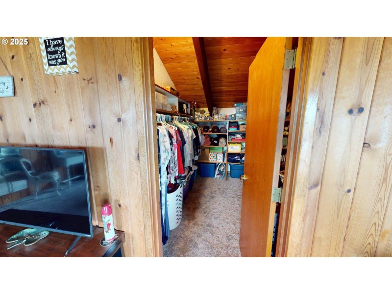 Owner's Suite Bedroom