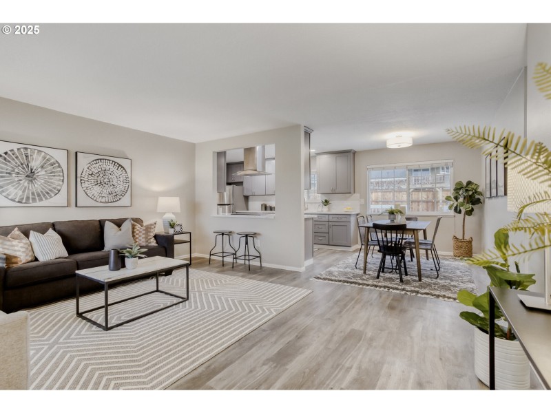 Living Room/Dining Room