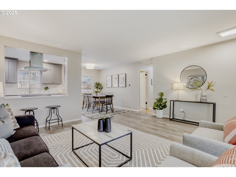 Living Room/Dining Room