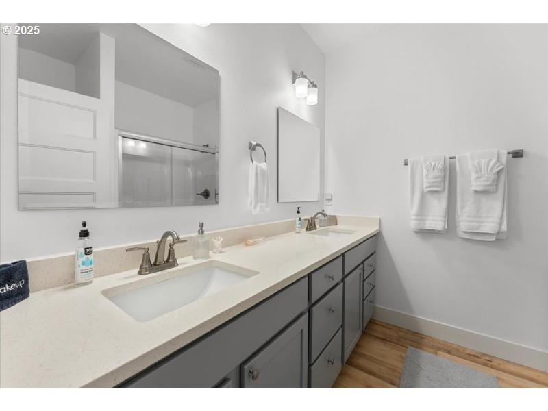 Bathroom, Attached