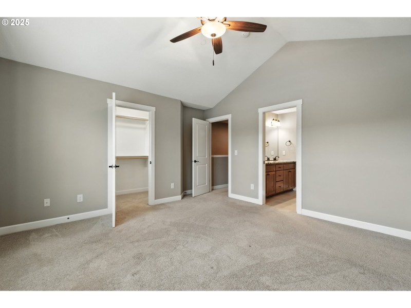 Bedroom, Primary
