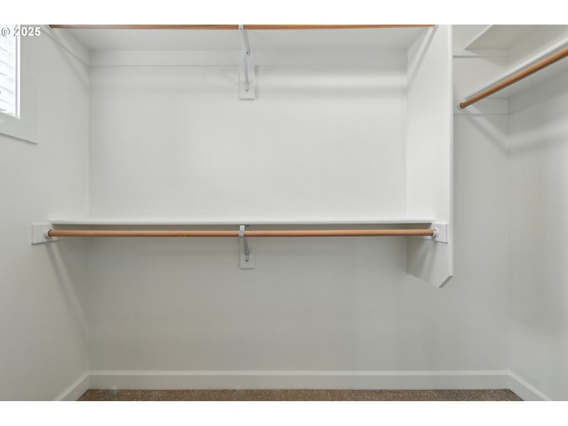 Bedroom, Primary