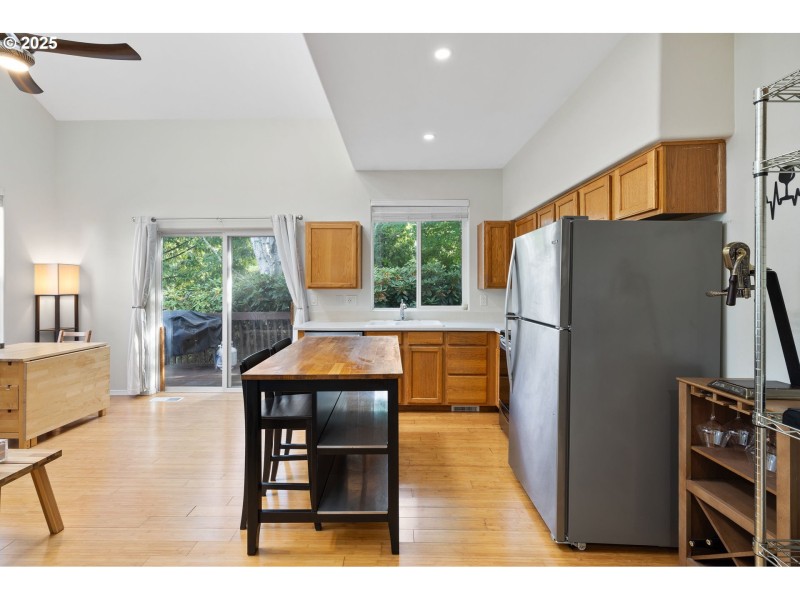 Kitchen/Outside