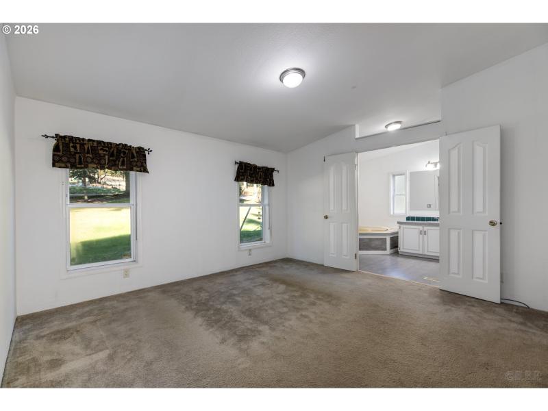 Bedroom, Primary