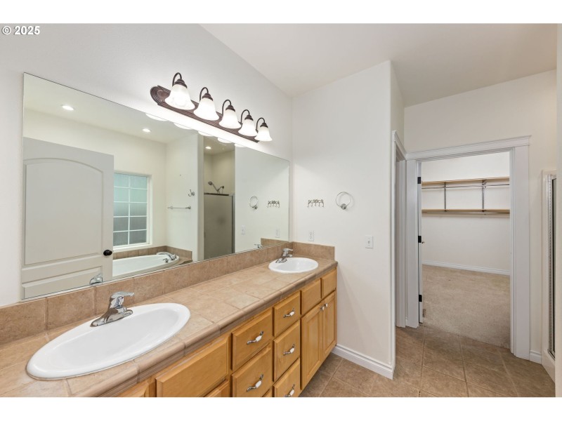 Bathroom, Attached