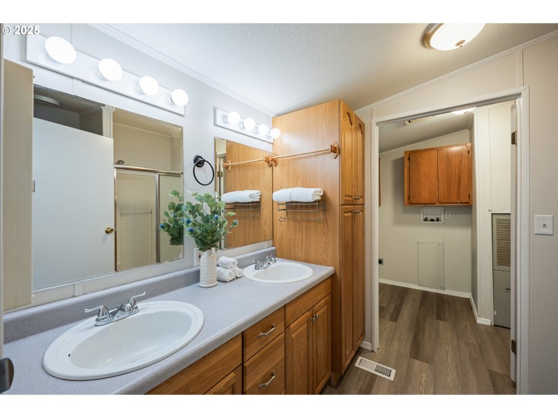 Owner's Suite Bathroom