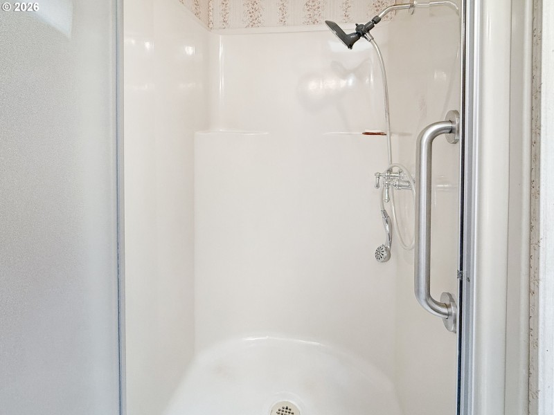 Bathroom, Attached