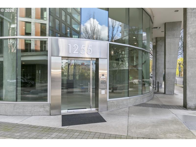 Entrance/Foyer