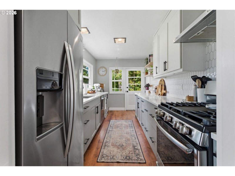 Kitchen/Outside