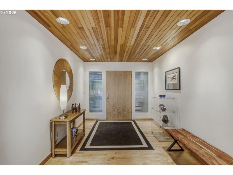 Entrance/Foyer