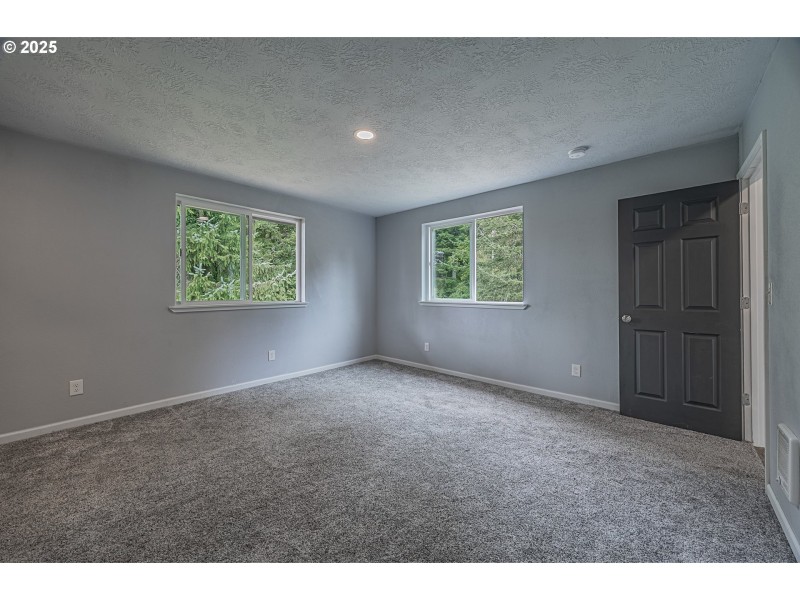 Bedroom, Owner's Suite