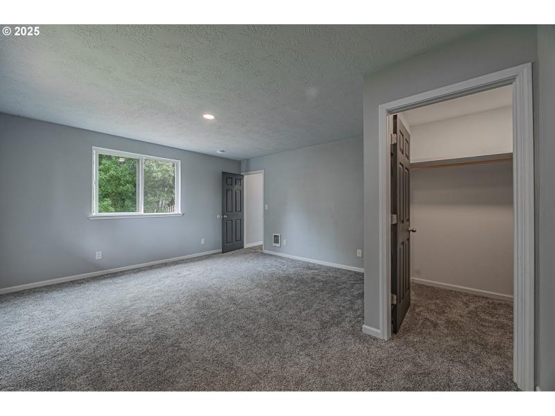 Bedroom, Owner's Suite