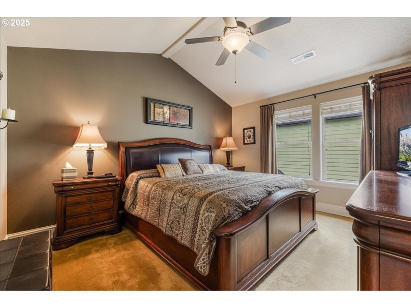 Bedroom, Primary