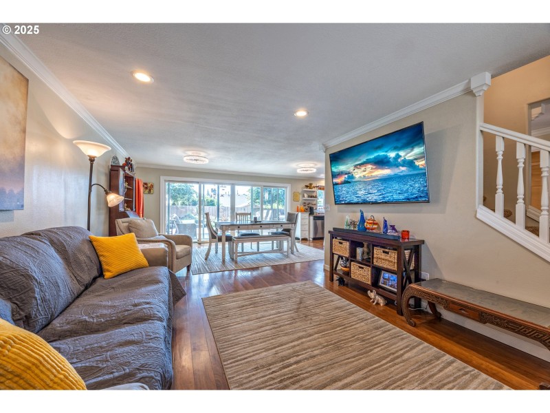 Living Room/Dining Room