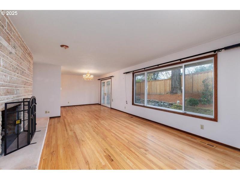 Living Room/Dining Room