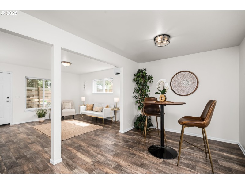 Living Room/Dining Room