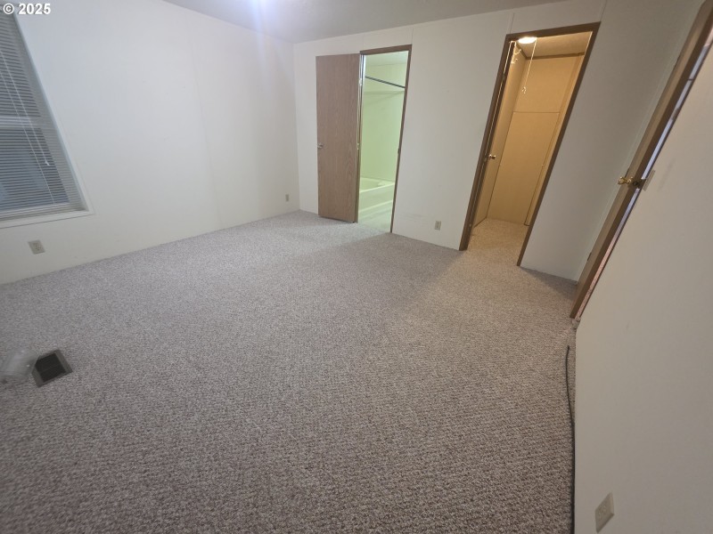 Bedroom, Owner's Suite