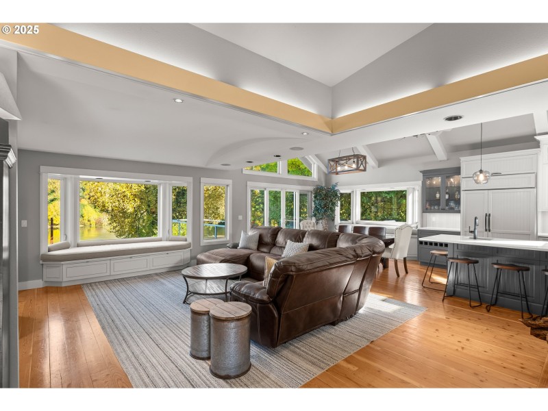 Living Room/Dining Room