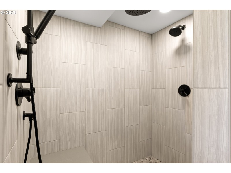 Owner's Suite Bathroom