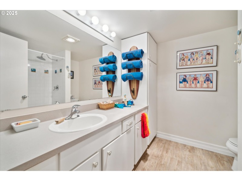 Owner's Suite Bathroom