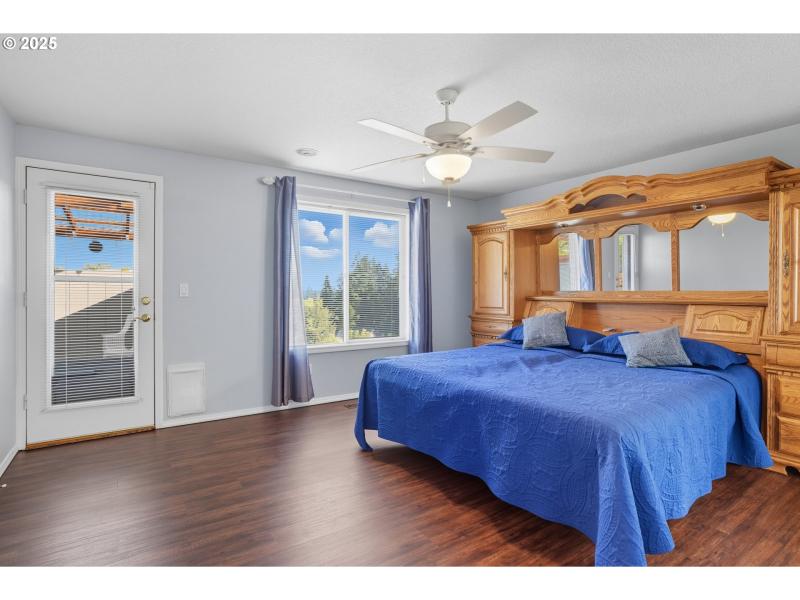 Bedroom, Owner's Suite