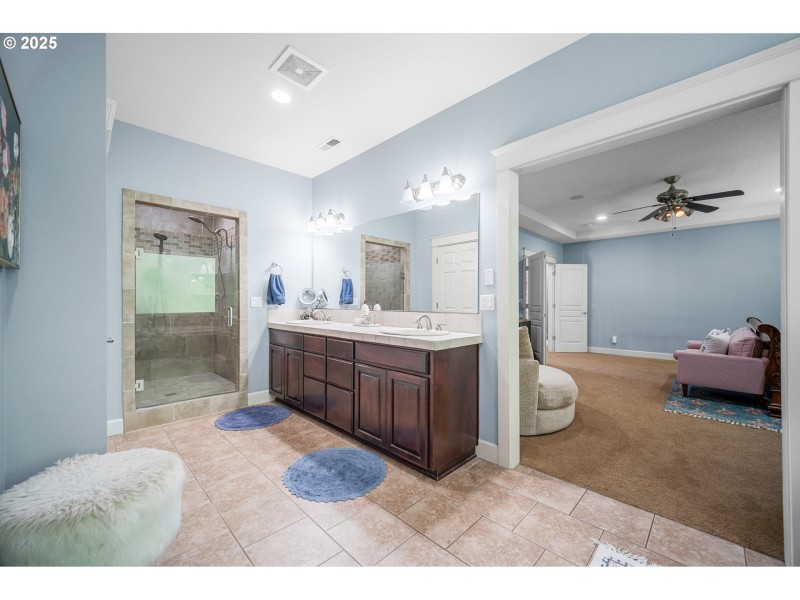 Owner's Suite Bathroom