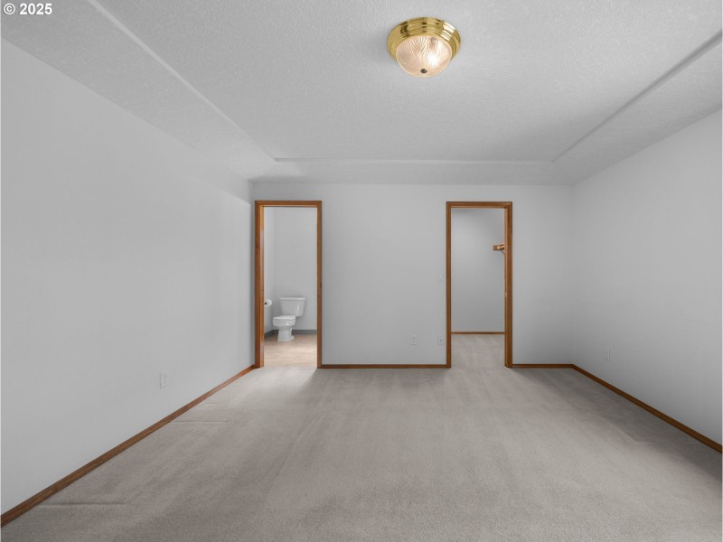 Bedroom, Owner's Suite