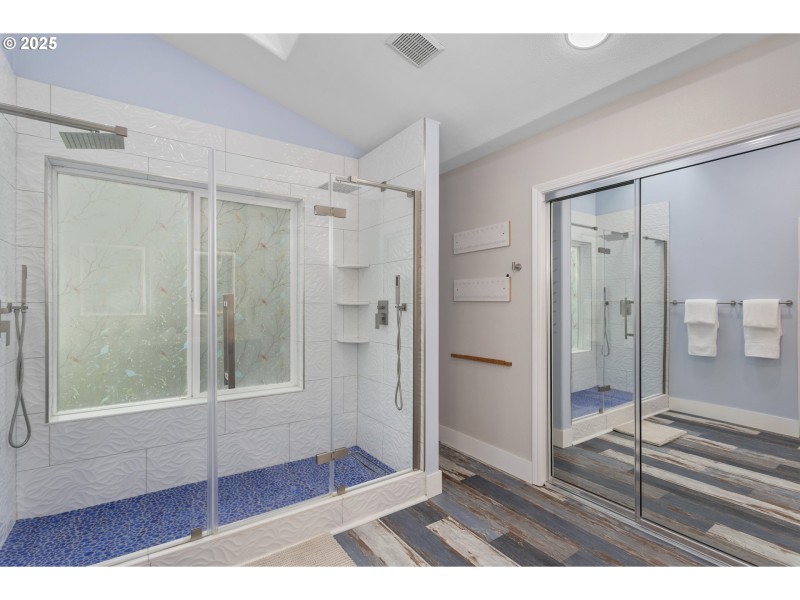 Bathroom, Attached