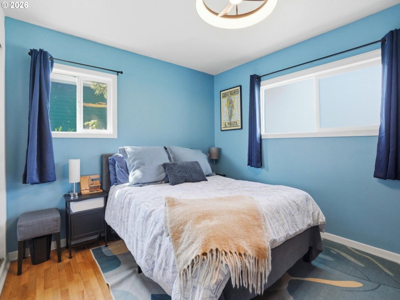 Bedroom, Primary