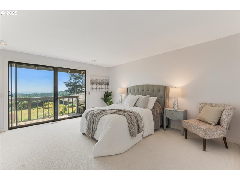 Bedroom, Owner's Suite