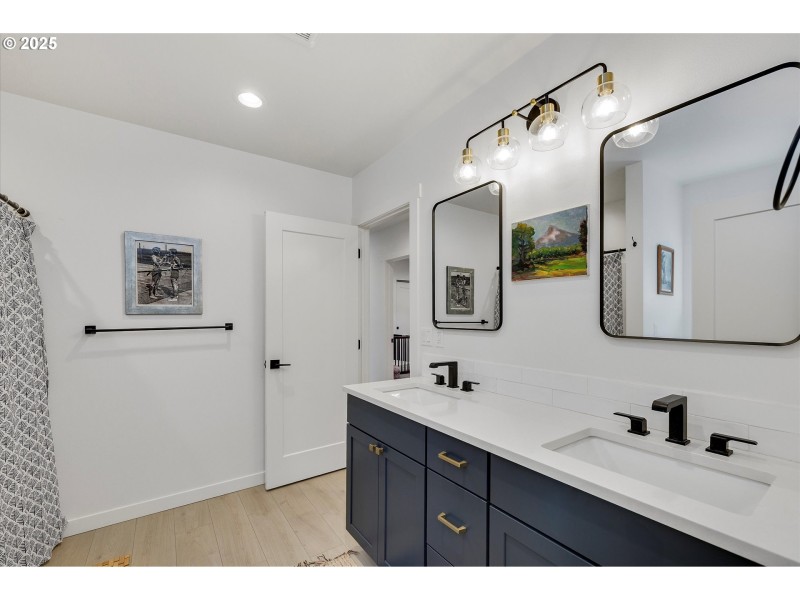 Bathroom, Attached